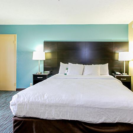 Quality Inn Dayton Airport Englewood Экстерьер фото